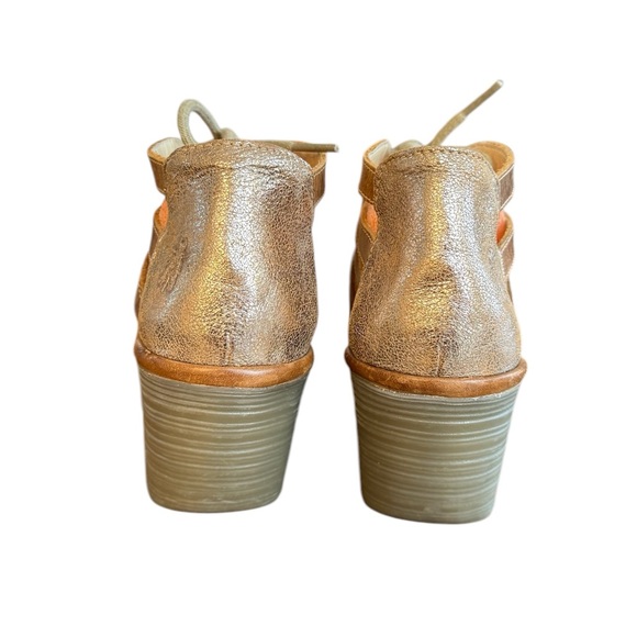 Fly London Gold Wedge Sandals with Lace-Up Design Women’s Size 7.5/8 EU 38 - Picture 2 of 8